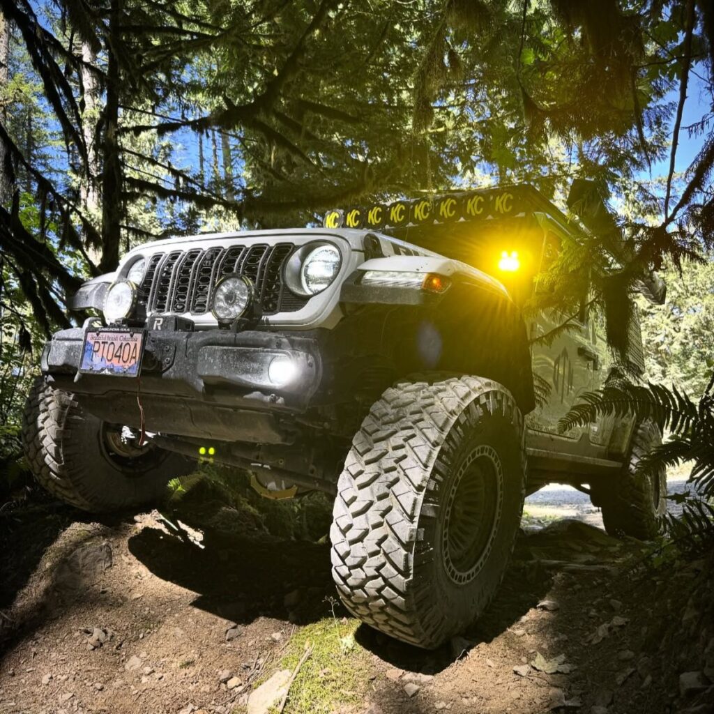 37×12.50r17 Nitto Trail Grapplers mounted on 17×9 -15 RTX Moab wheels