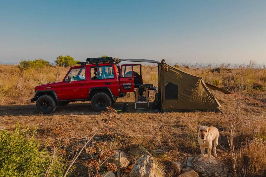 Overland camping in a Toyota Land Cruiser 70 3-door