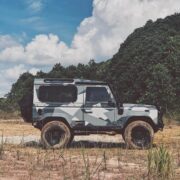Land Rover Defender 90 side view
