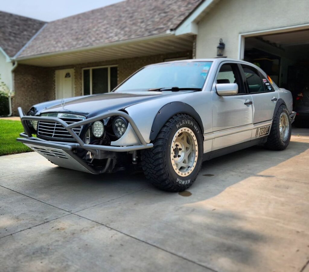 Walker Evans Racing beadlock rims wrapped in 31" Kenda Klever M/T tires