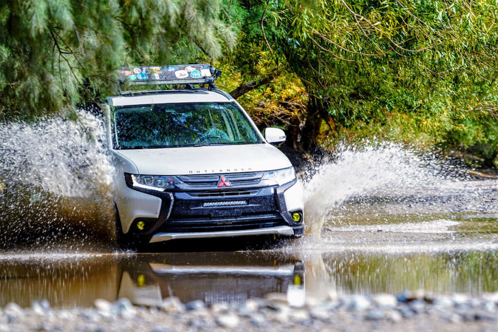 Mitsubishi Outlander river crossing