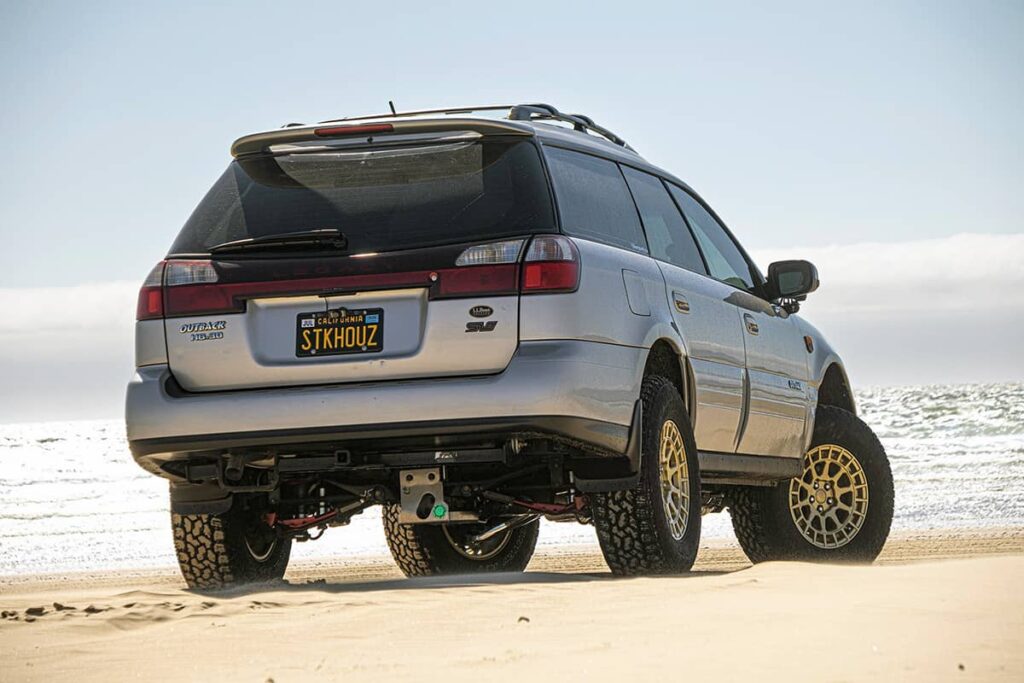 Class II tow hitch (essentially a rock slider for the bumper)