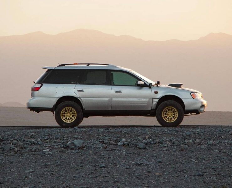 Lifted 2004 Subaru Outback BH off road build on 30″ tires