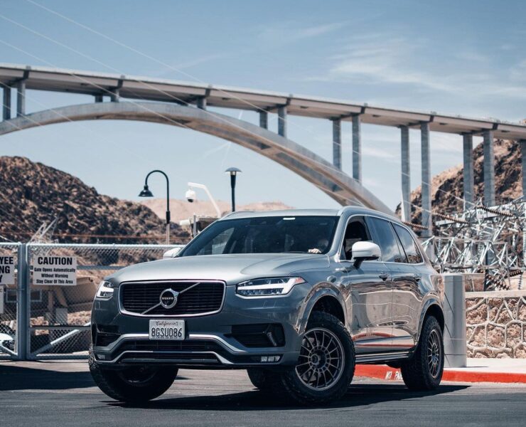 Lifted Volvo XC90 Goes Off Road on 32 inch Falken Wildpeak AT3 Tires