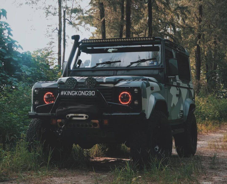 Lifted 2006 Land Rover Defender 90 TD5 – Camouflaged Beast from The Rainforest