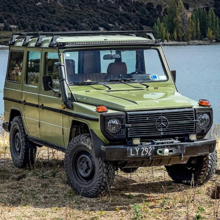 Military Green Mercedes G280 GE W460 classic 4×4 G-wagen