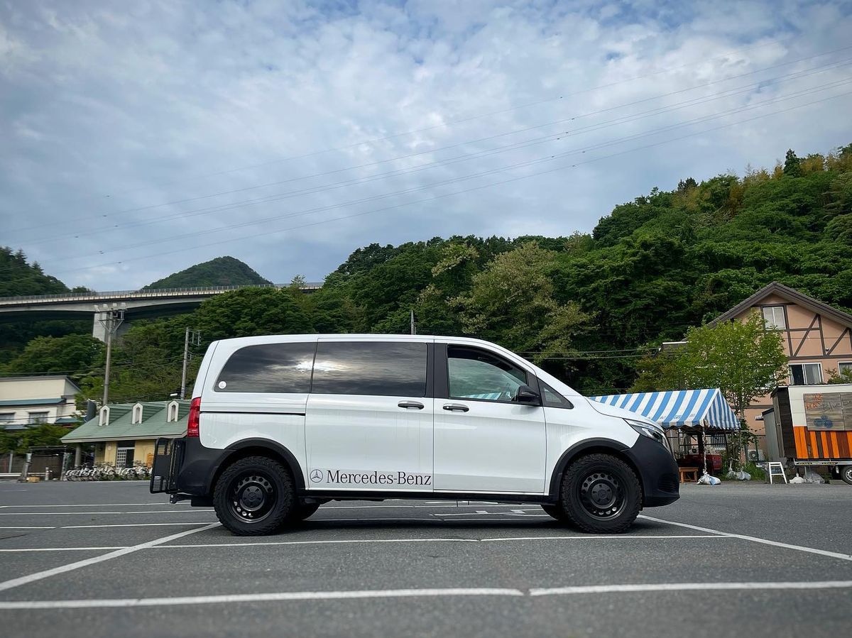 W447 Vito on 225/65R17 Yokohama Geolandar M/T G003 tires