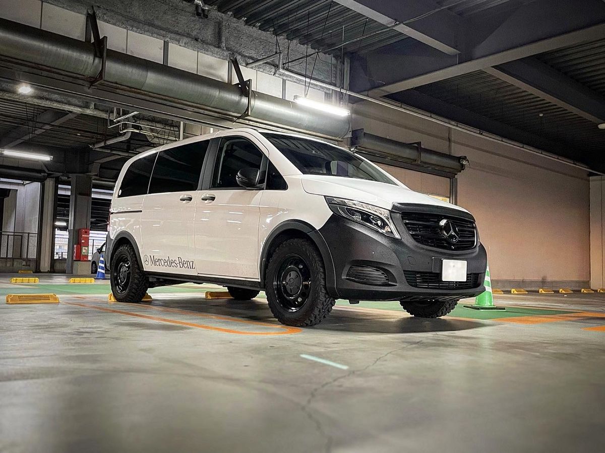 Protective Raptor epoxy Liner on bumpers, fenders and lower body panels