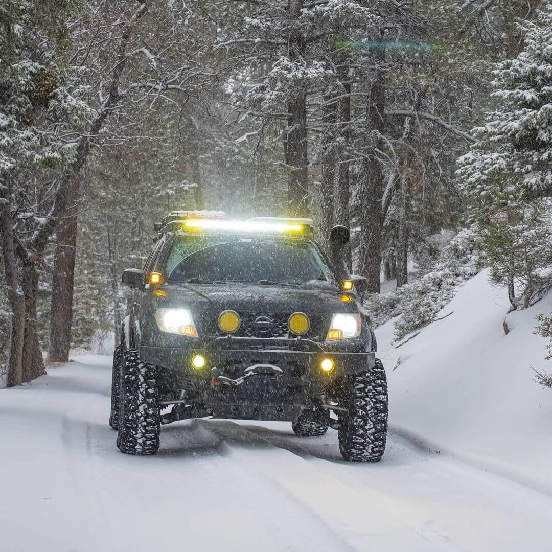 Nissan Frontier 40 in LED Lightbar, 4x 6in LED camp lights