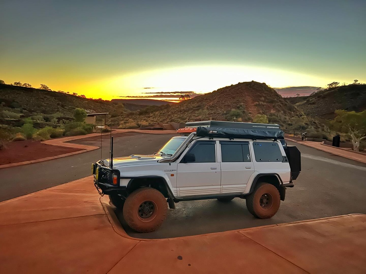 Nissan Patrol Y60 with ARB snorkel installed on the A-pillar