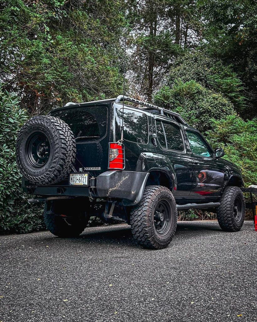 1st Gen Nissan Xterra with a 4" lift