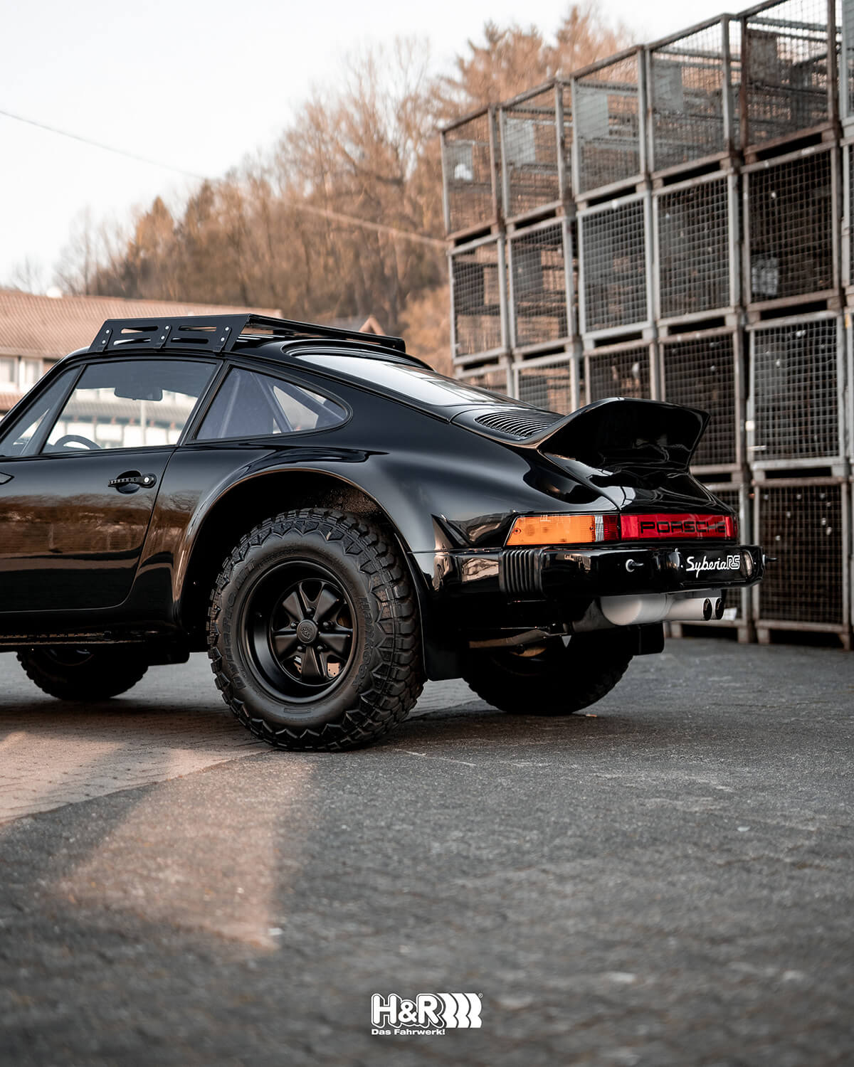 Clean Porsche 911 Safari in Black