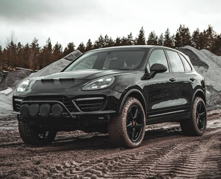 Tastefully Modified Off Road Porsche Cayenne 958 on A/T Tires