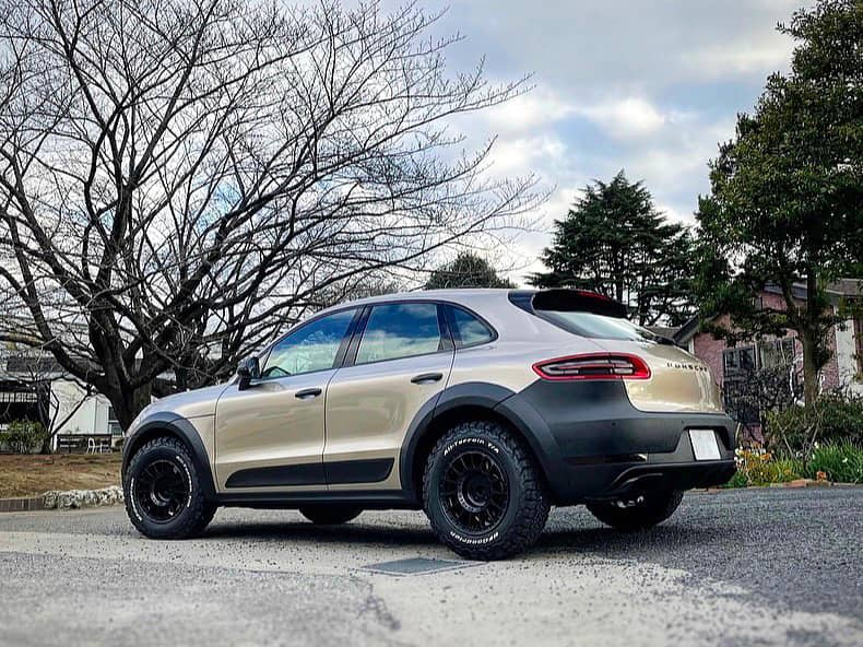 Lifted Porsche Macan with offroad modifications