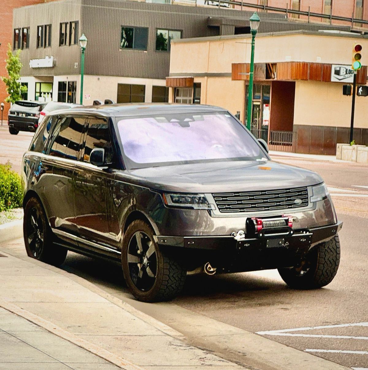 GAP IID Gen 4 air suspension lift on a Range Rover L460 on a city street