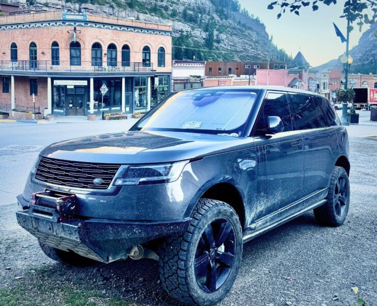 Sarek Autowerke custom steel winch bumper on a Range Rover L460 in Ouray Colorado