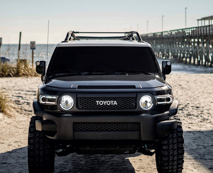 Blacked Out Toyota FJ Cruiser With Mid Travel Suspension