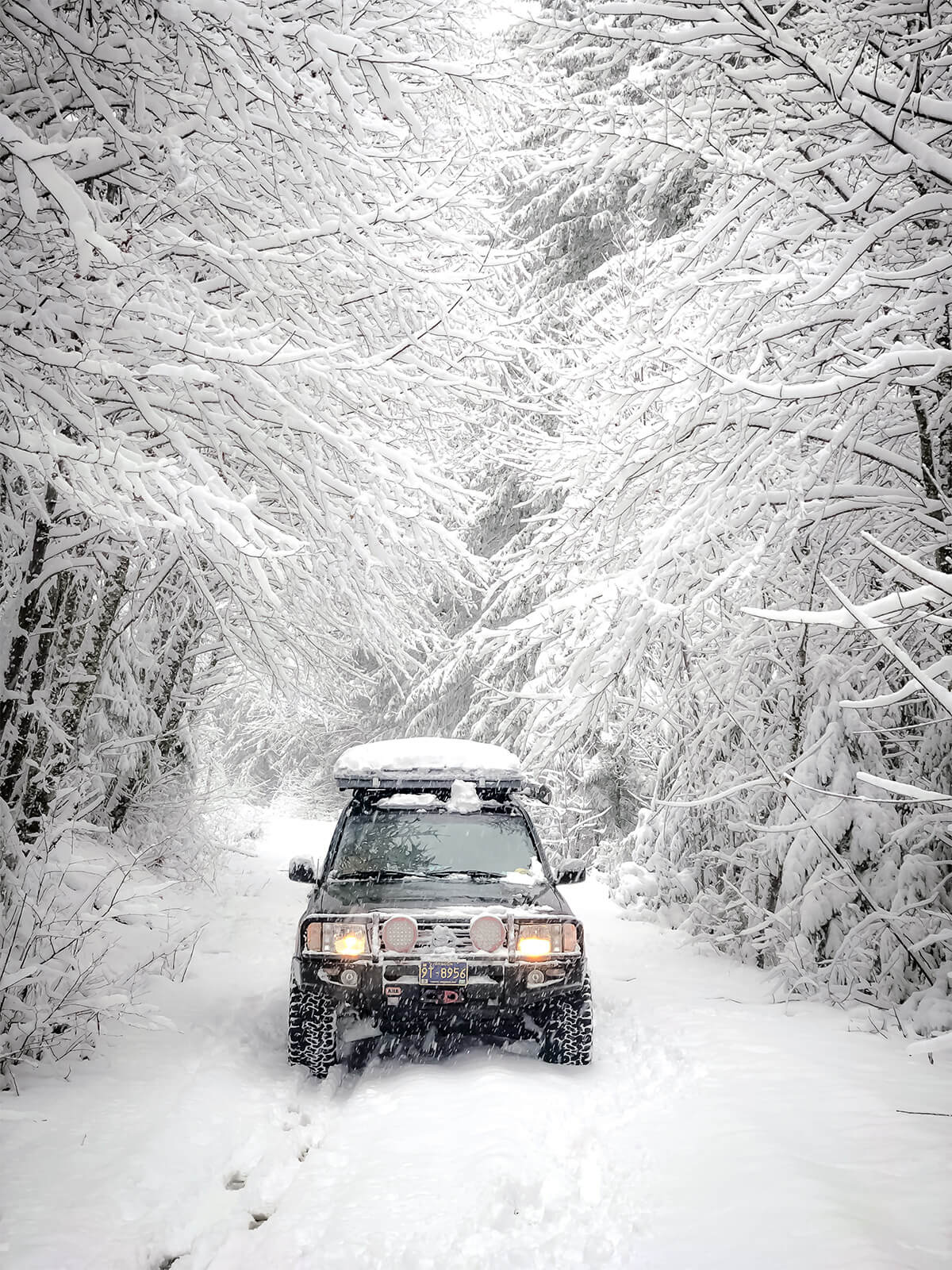 Toyota Land Cruiser 100 Snow driving