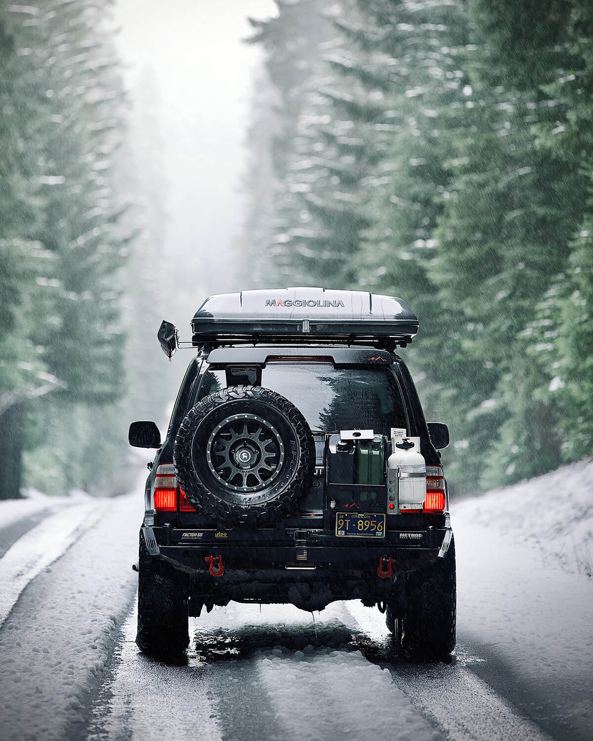 Lifted Toyota Land Cruiser 100 Overland Project Makes Wonders of Nature