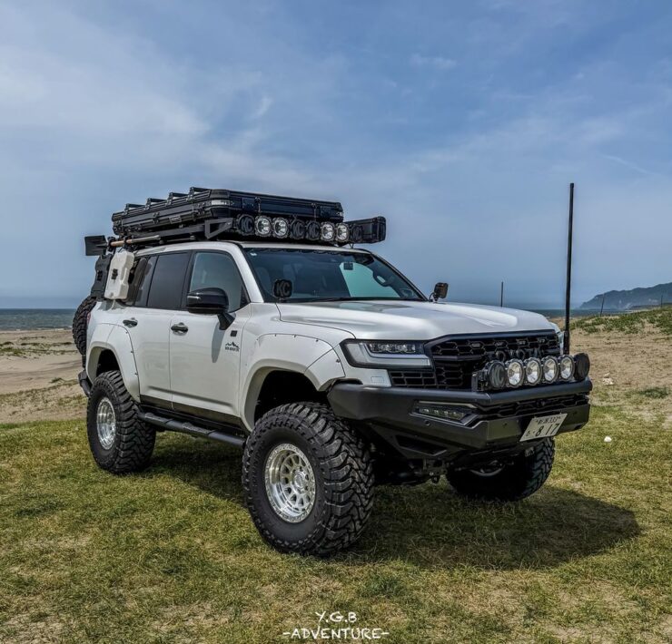 Land Cruiser 300 Overland build on 37" Tires and 6" Lift