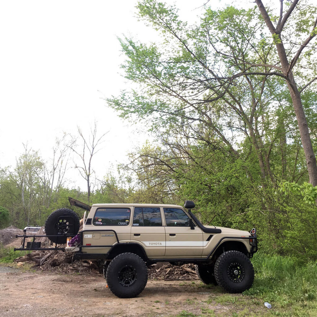 1985 Toyota Land Cruiser FJ60 on 40s – The Perfect Off-road Build