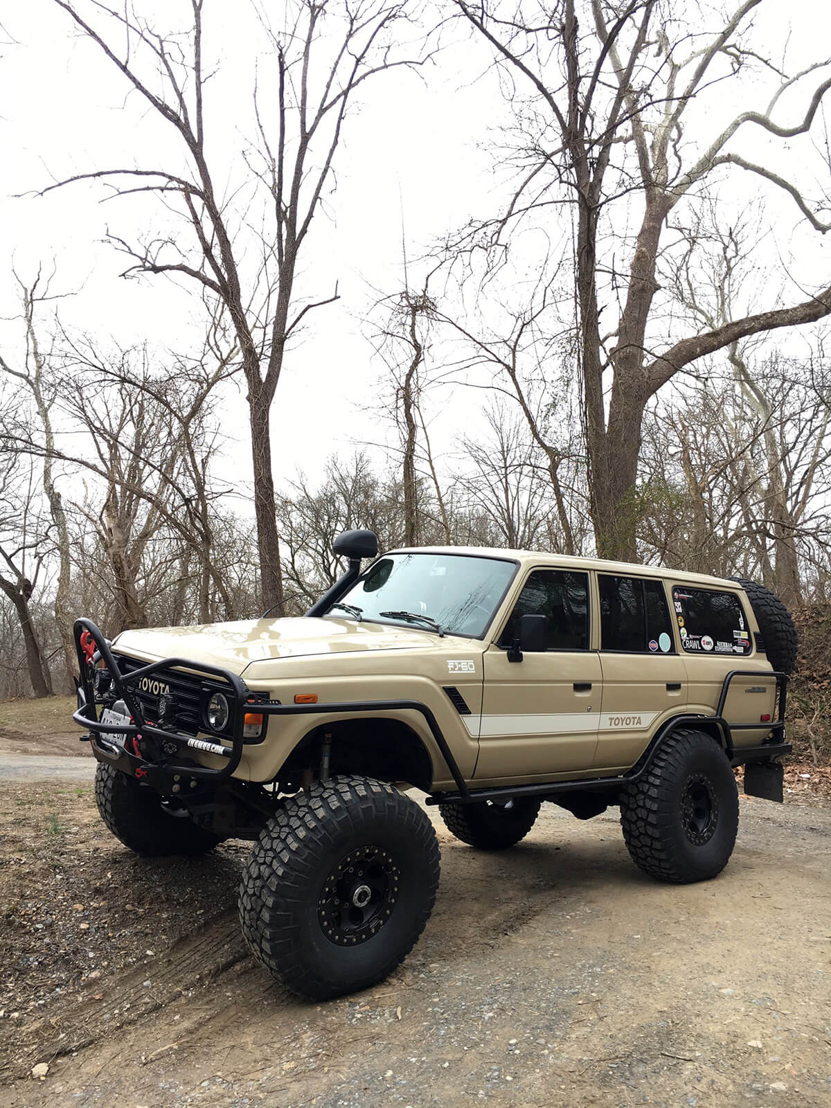 1985 Toyota Land Cruiser FJ60 rock crawler