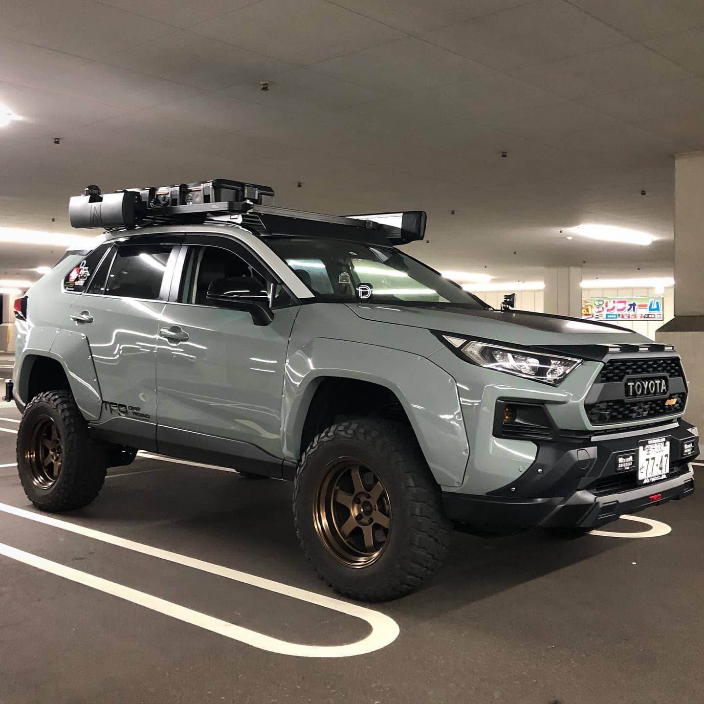 2022 Toyota Rav4 wide off-road. fender flares with rivets