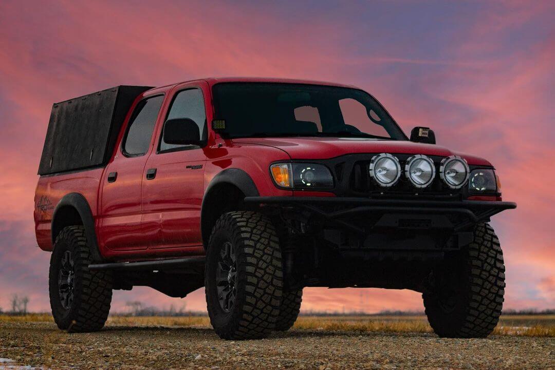 1st Gen Toyota Tacoma 7” ProComp HID spot lights