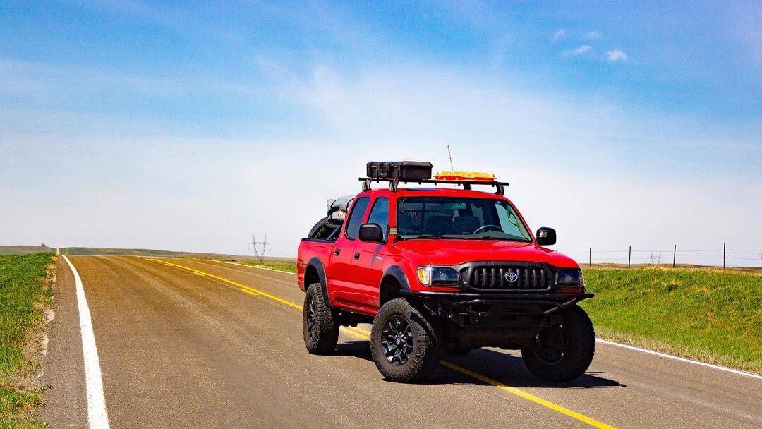 1st Gen toyota tacoma 33 inch tires