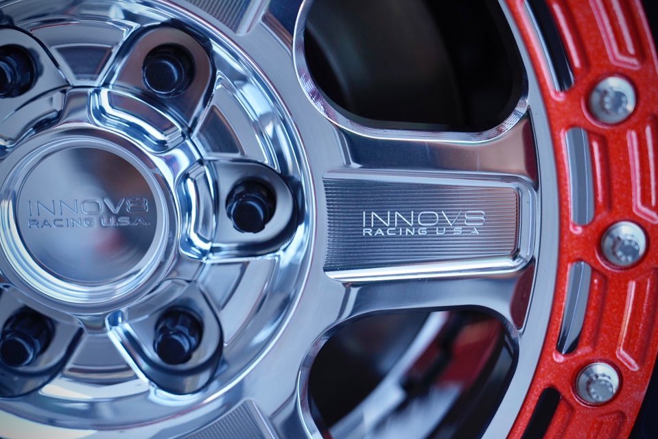 Innov8 Off-road Racing wheels with red beadlocks