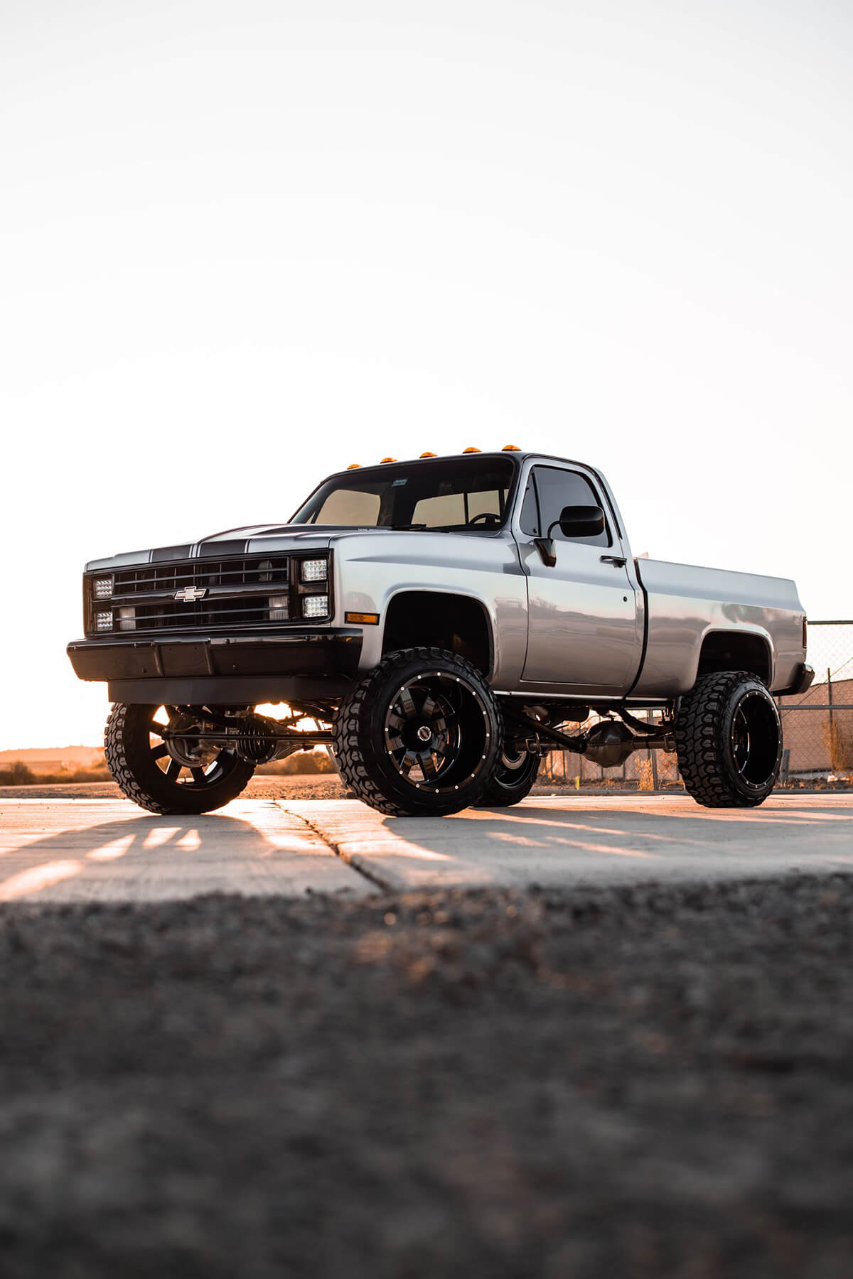 cool lifted chevy trucks