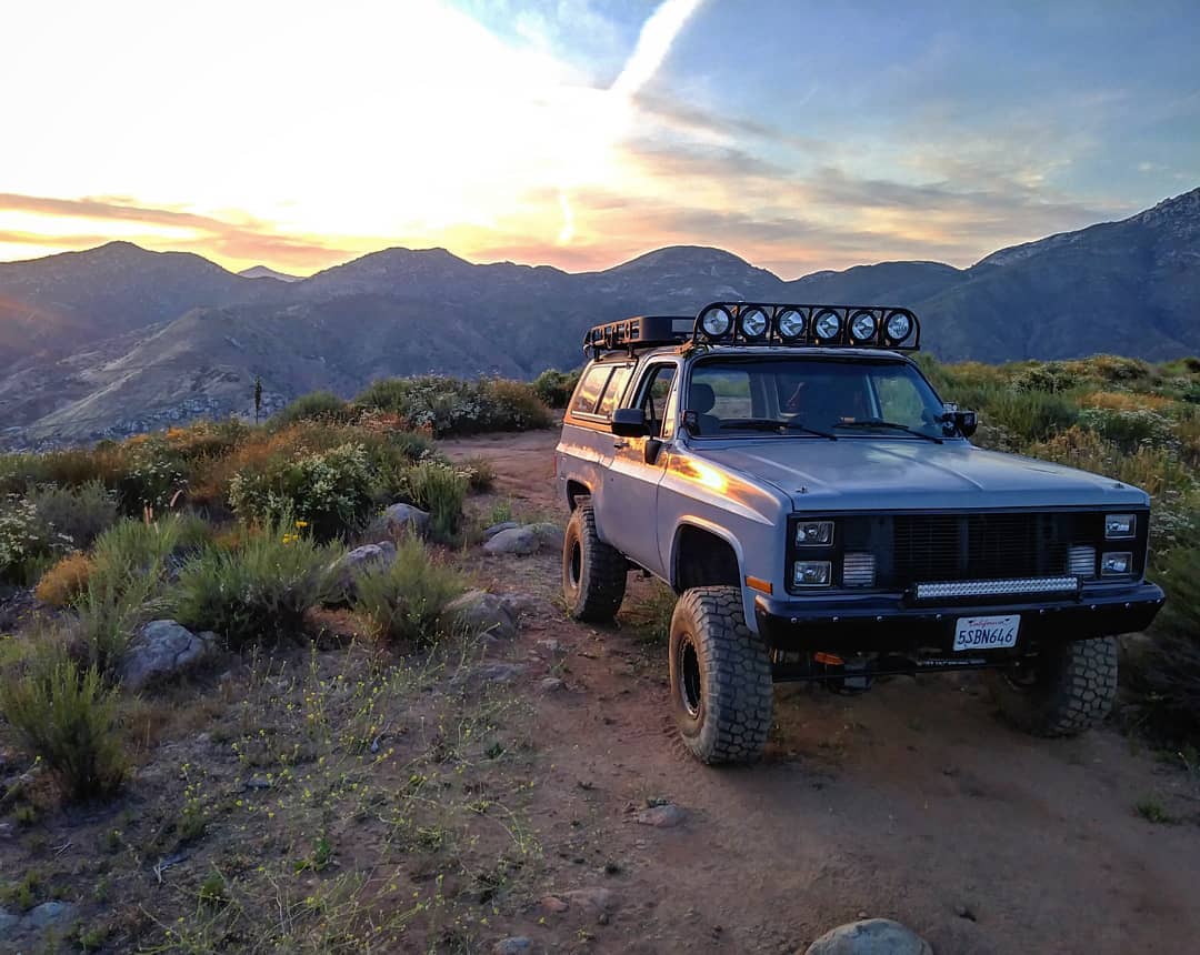 Grey Chevy K5 Blazer Off-road