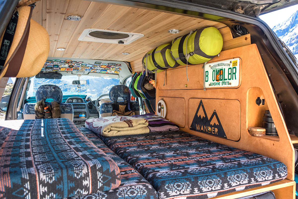 Plywood bed in a camper van Mitsubishi Delica L400