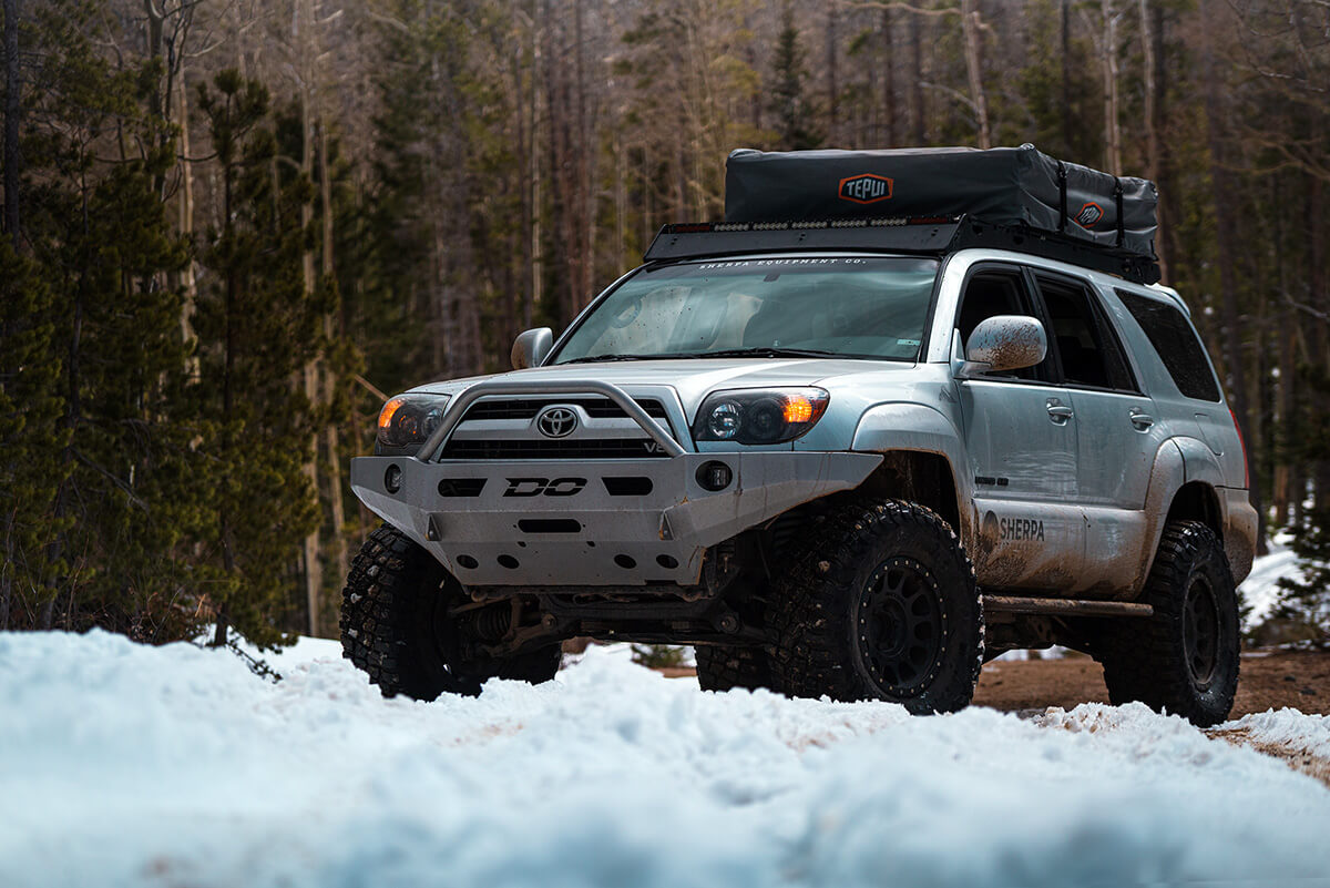 Lifted 4th gen Toyota 4Runner with 35 inch tires