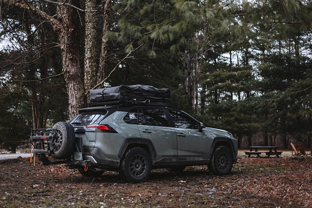 Lifted 2019 Toyota Rav4 with Yakima roof rack