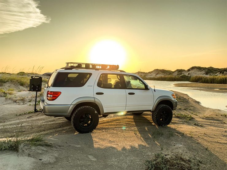 Lifted 1st gen Toyota Sequoia on 34