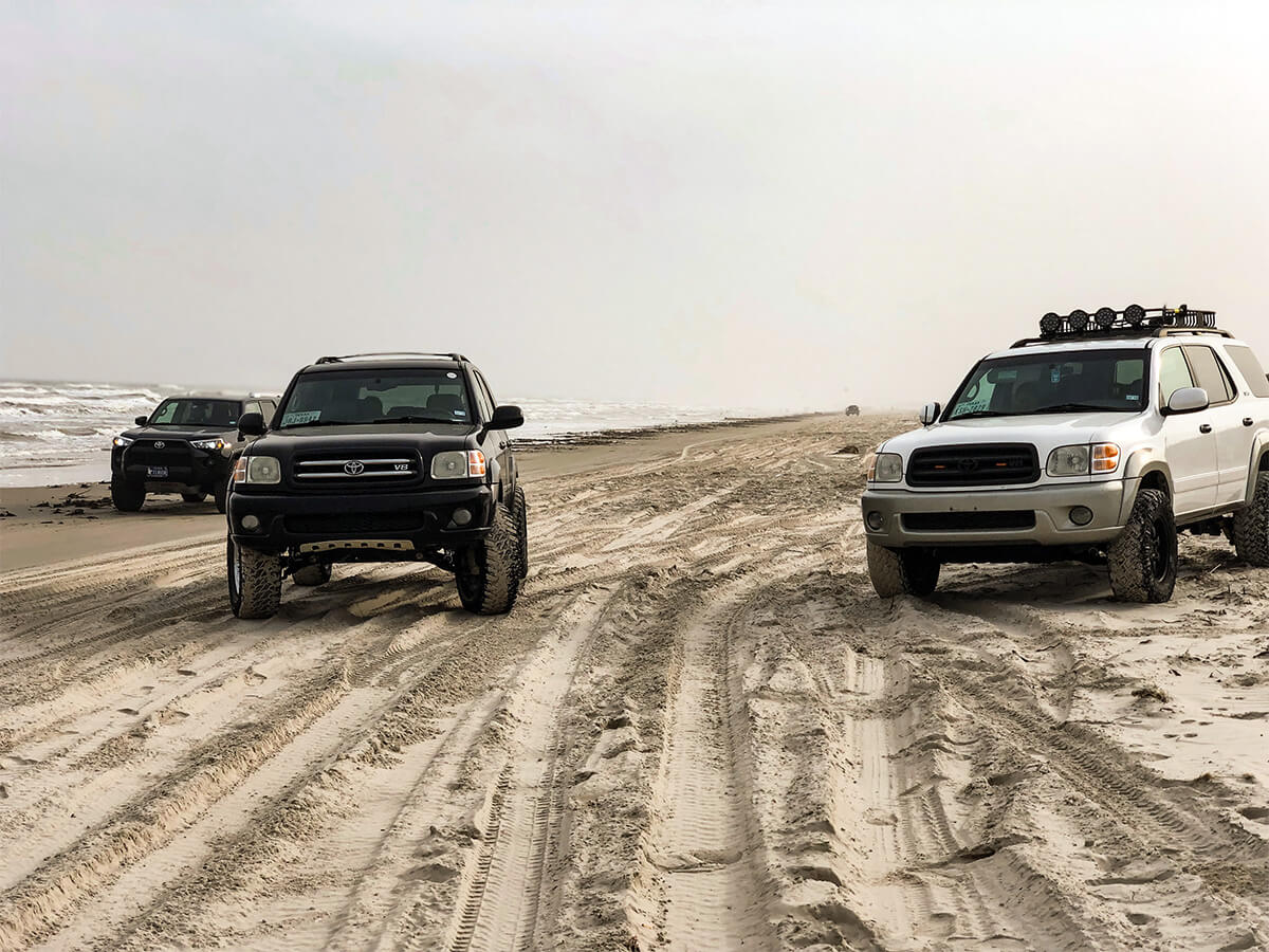 Toyota Sequoia liftd suspension and 35" off-road wheels and ARB lift kit