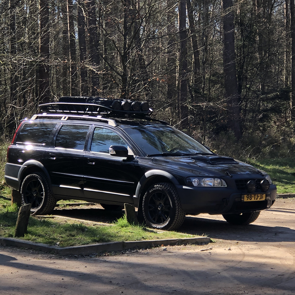 Lifted Volvo XC70 Cross Country With Off road Enhancements