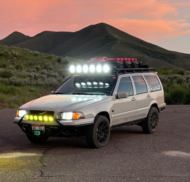Lifted Volvo V70R offroad wagon build