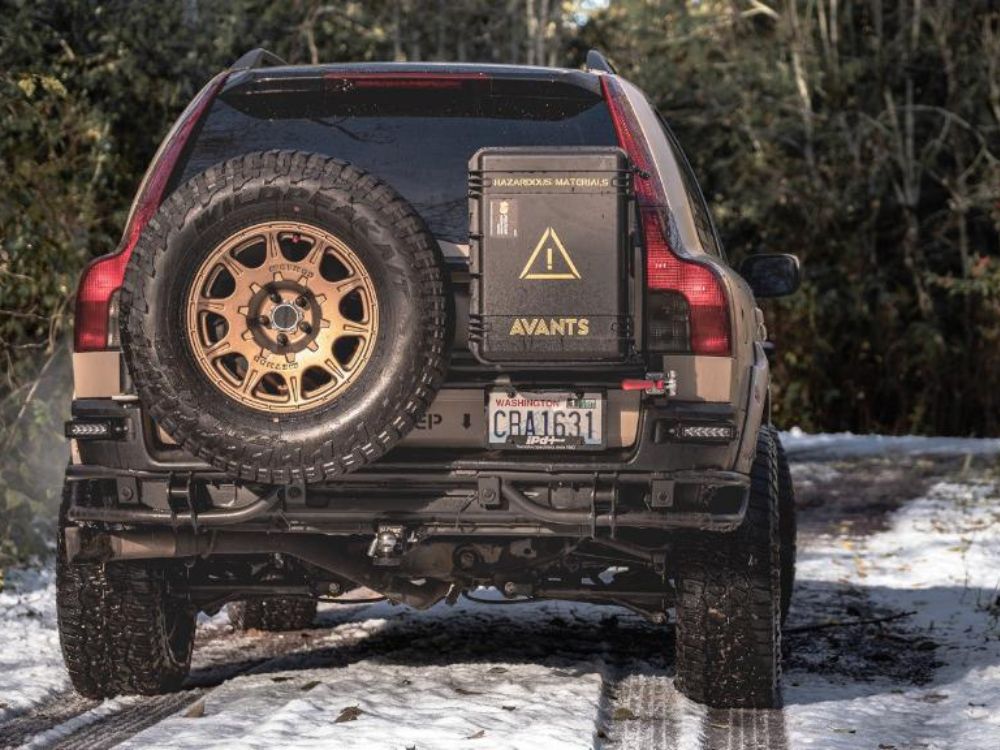 Volvo XC90 with a spare tire carrier and swing out bumper