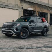 Lifted VW Atlas Peak Edition Off-Road Build & Family Haule