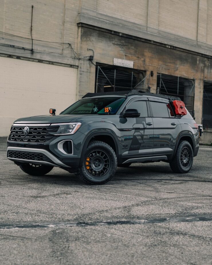 Lifted VW Atlas Peak Edition Off-Road Build & Family Haule