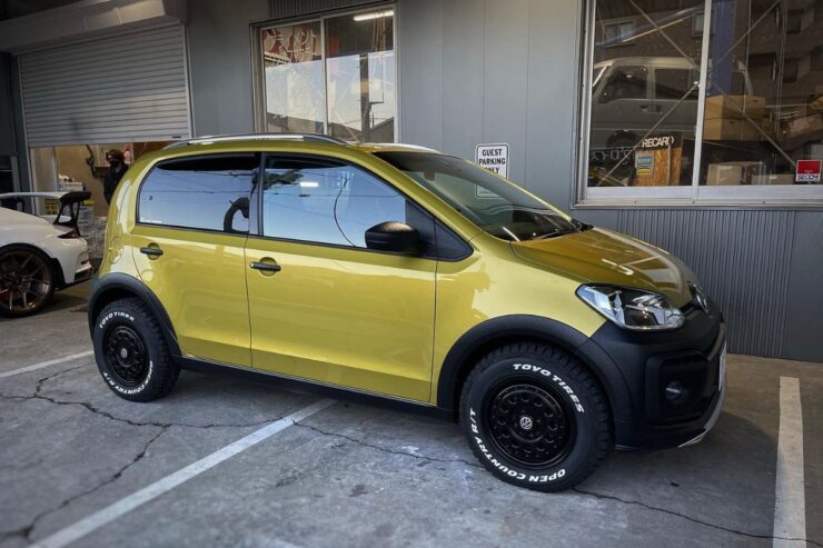 Vw Cross Up modified for off-roading in Japan
