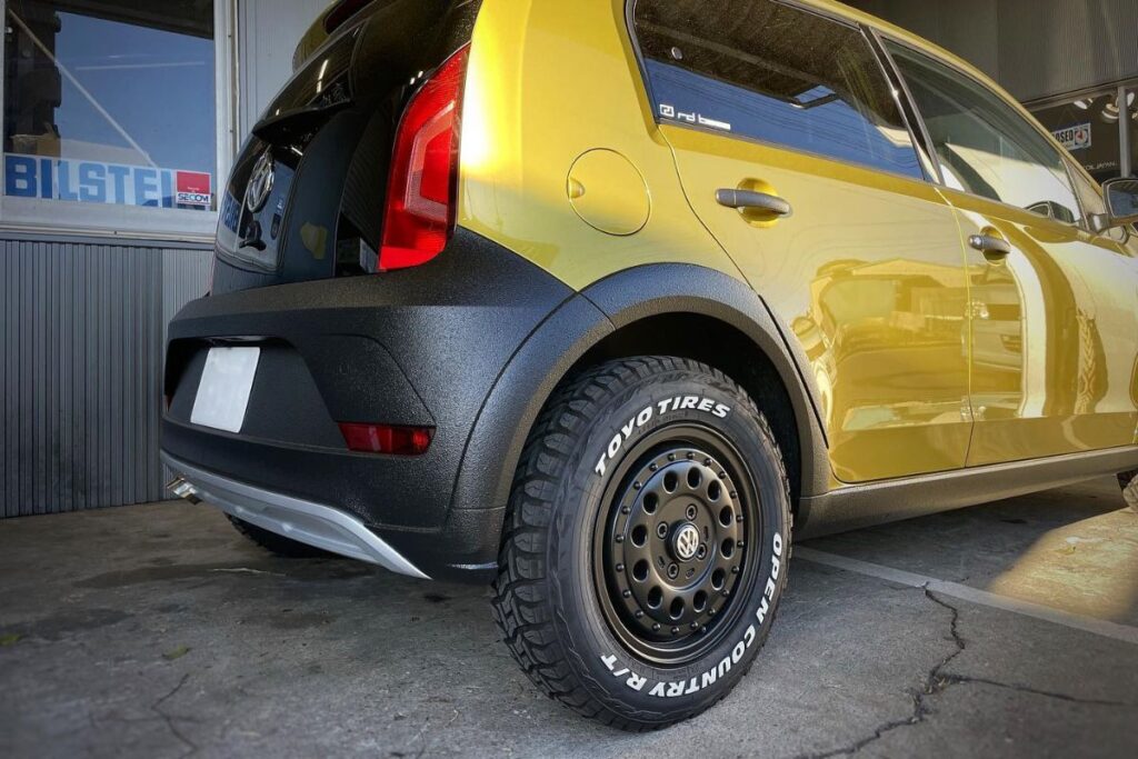 Lifted Vw Cross Up on a set of Toyo Open Country R/T off road tires